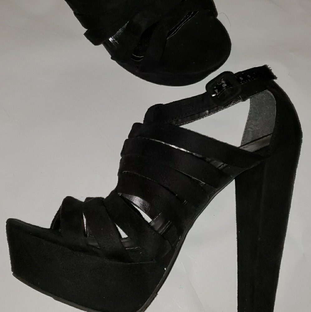 Forever 21 Suede Buckle Chunky Heel